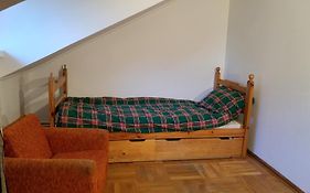 Rent0Nline Brwinow Rooms